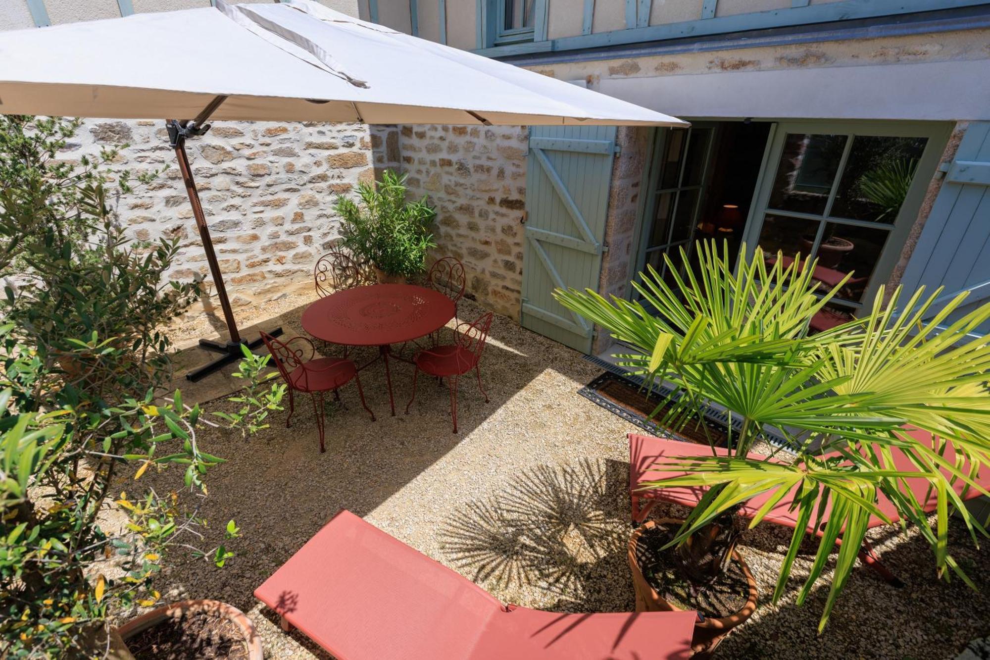 Maison D'Hotes Les Jardins Saint Eloi Le Lonzac Εξωτερικό φωτογραφία